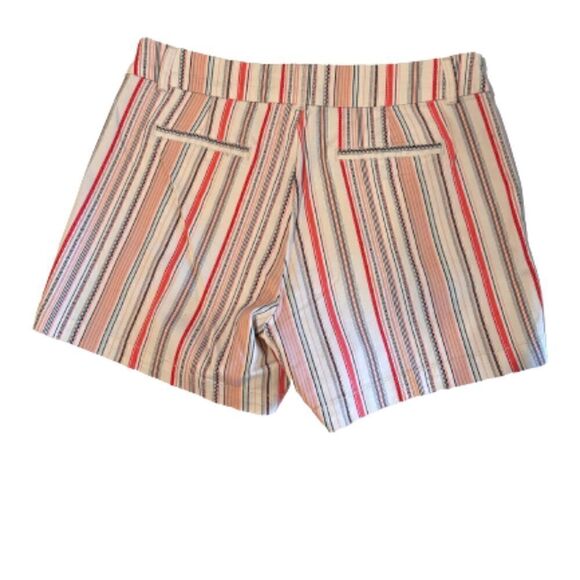 Hannah stripe shorts 97% Cotton 3% Spandex so a comfortable fit. Size 12 - Picture 4 of 6